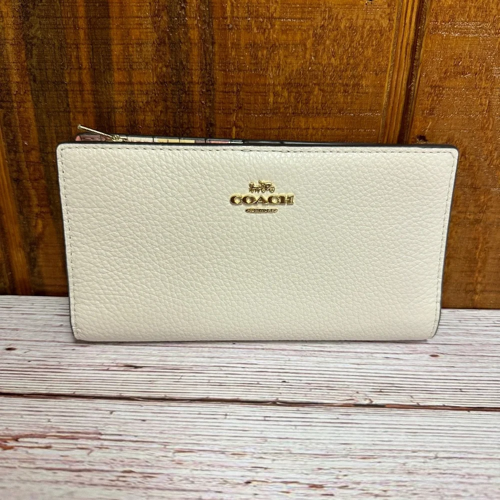 Coach Slim Zip Wallet With Floral Cluster Print Interior - Picture 1 of 6